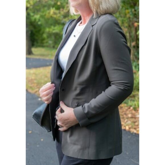 Athleta Interstellar Blazer in Arbor Olive Sz. 8 - Picture 3 of 7